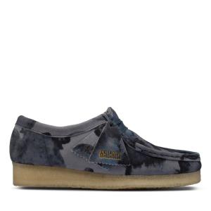 Women's Clarks Wallabee Flat Shoes Blue Camo | CLK428LCM