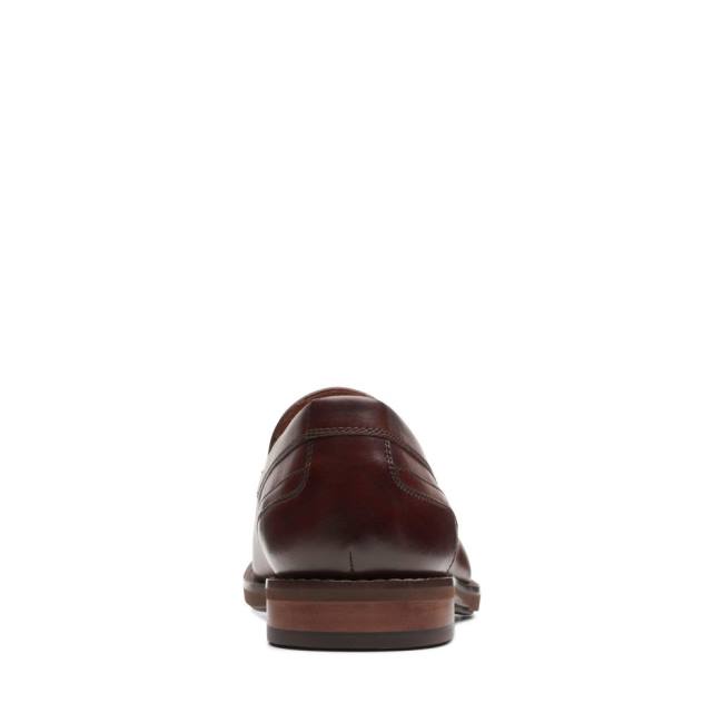 Men's Clarks Un Hugh Step Loafers Brown | CLK206FCG