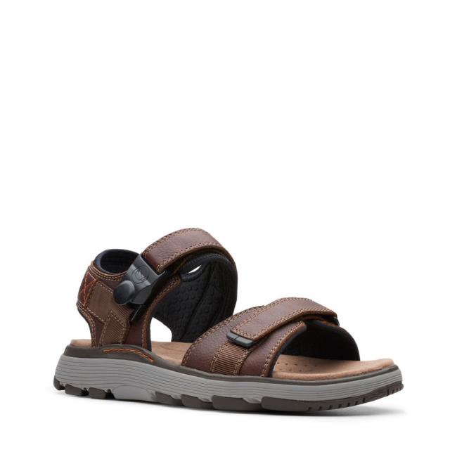 Men's Clarks Un Trek Part Sandals Dark Brown | CLK102LIR