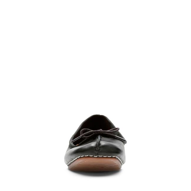 Women's Clarks Freckle Ice Flat Shoes Black | CLK812ZER