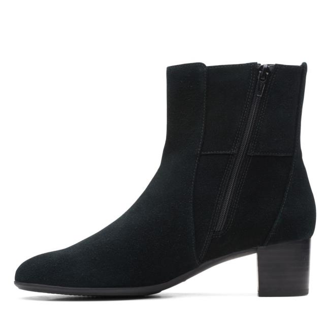 Women's Clarks Linnae Up Ankle Boots Black | CLK658VNS