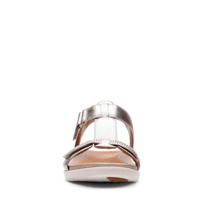 Women's Clarks Un Haywood Sandals Gold Metal | CLK740SPV